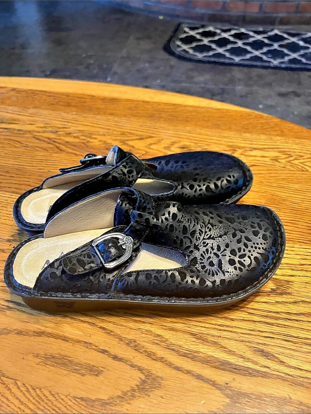 Alegria Classic Swirling Black Clog Floral Sandals